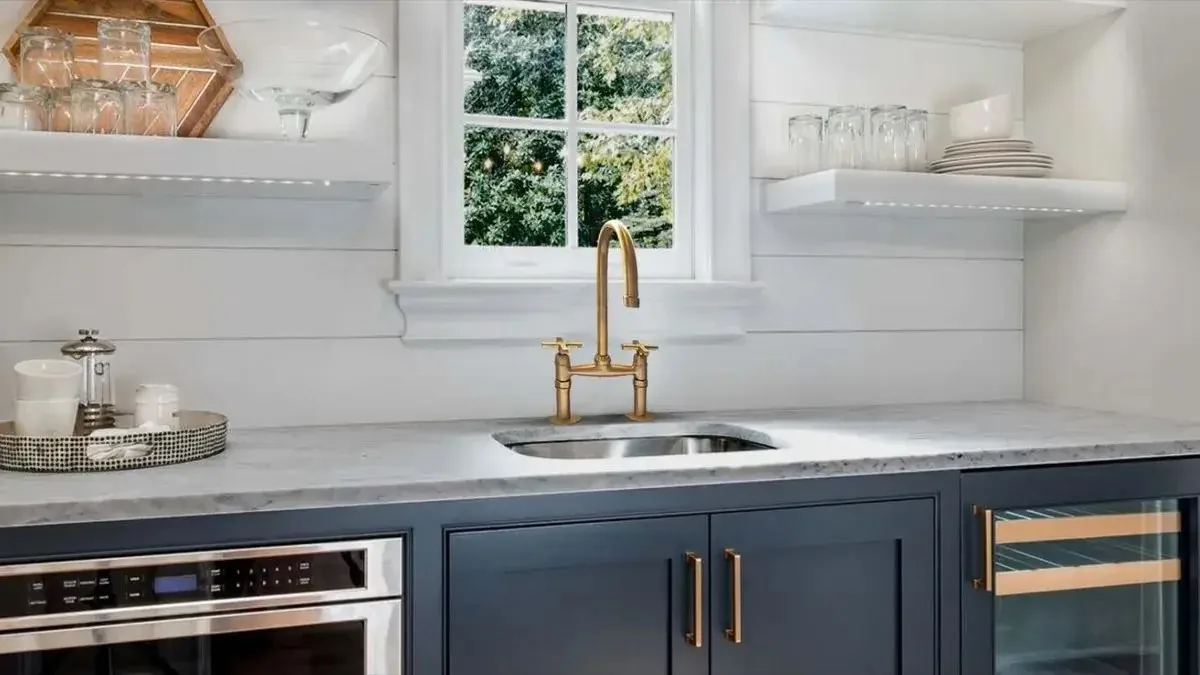 Unlacquered vs Polished Brass: Which Finish is Best?
